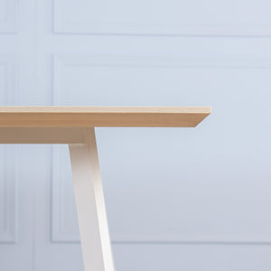 Ascent<br><i> <small>Meeting Table</i></small>