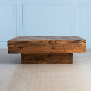 Pallet<br><i> <small>Coffee Table</i></small>