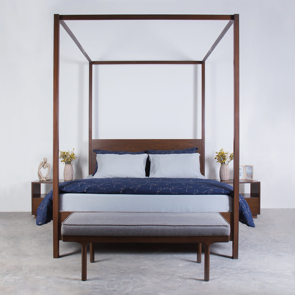 Load image into Gallery viewer, Altura&lt;br&gt;&lt;i&gt; &lt;small&gt;Four-Poster Bed&lt;/i&gt;&lt;/small&gt;