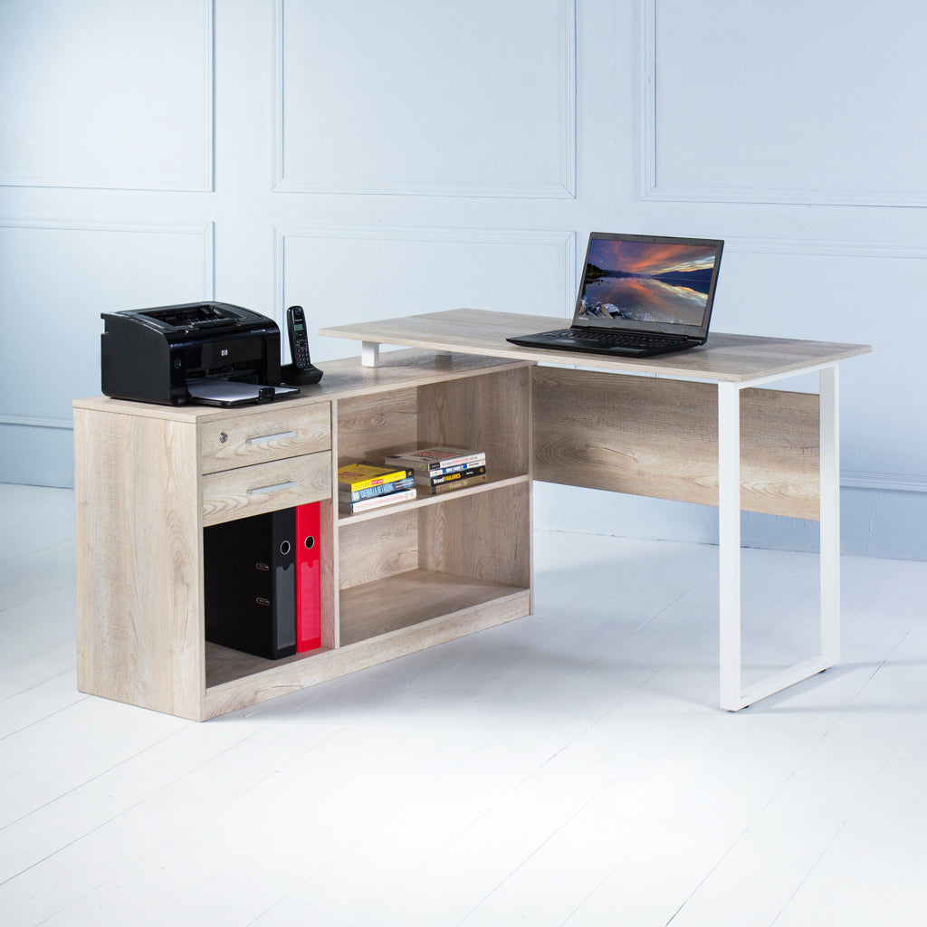 Elevate<br><i> <small>Manager Desk in Brushed Oak</i></small>