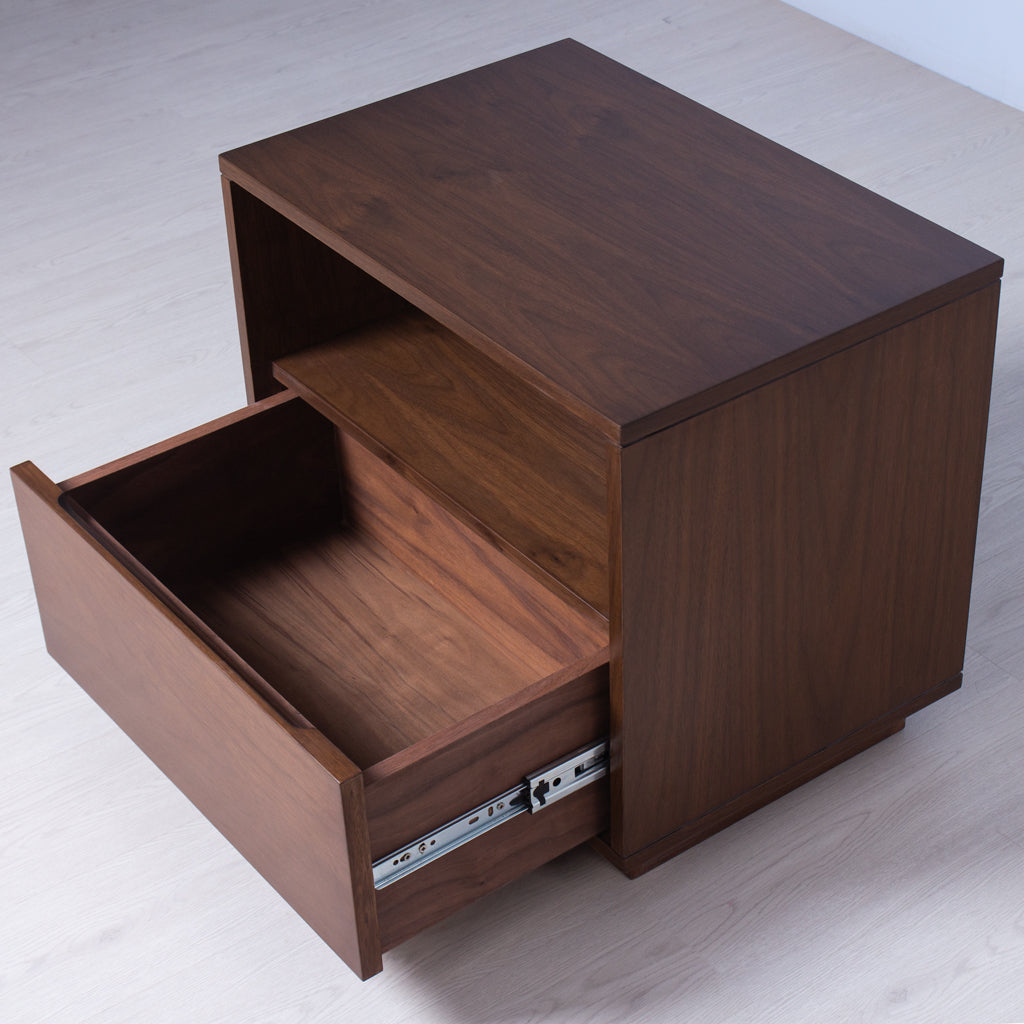 Load image into Gallery viewer, Bedside table in walnut