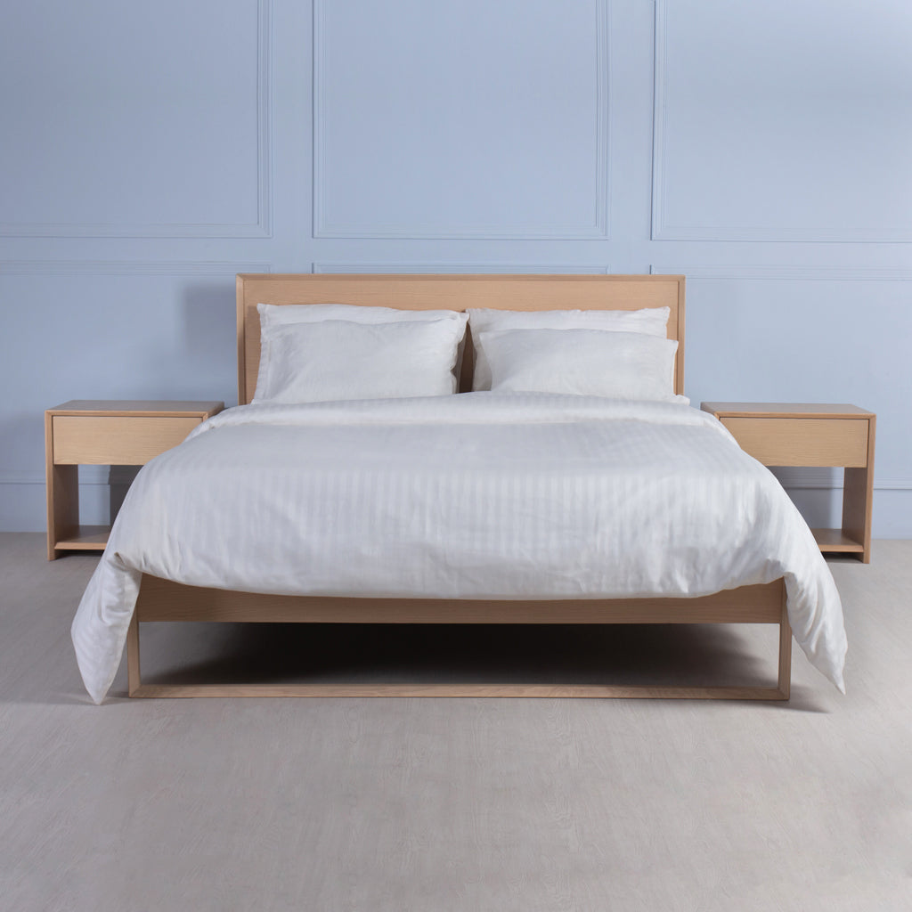 Load image into Gallery viewer, Serene&lt;br&gt;&lt;i&gt; &lt;small&gt;Oak Bed&lt;/i&gt;&lt;/small&gt;