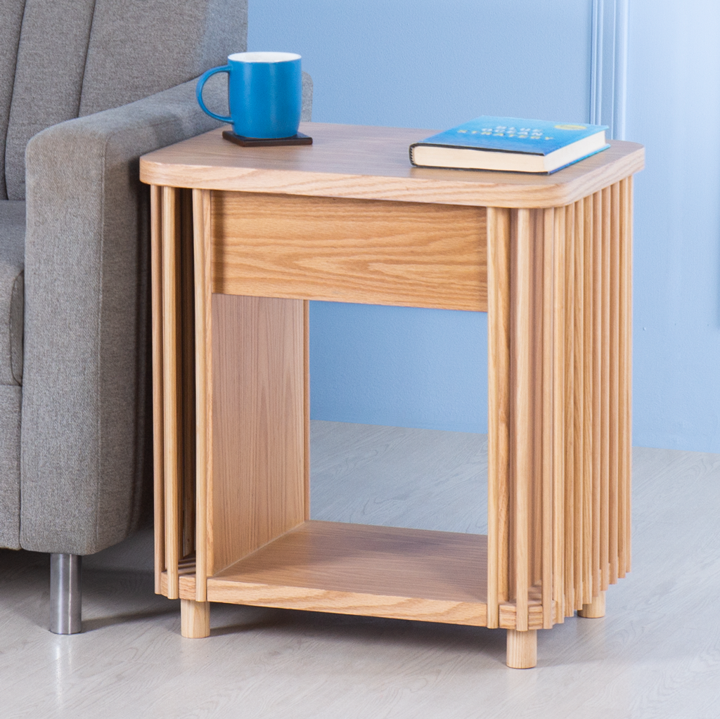 Load image into Gallery viewer, Dowels&lt;br&gt;&lt;i&gt; &lt;small&gt;Side Table in Oak&lt;/i&gt;&lt;/small&gt;